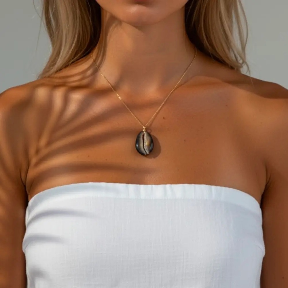 Snakehead Cowrie Gold Necklace NWT!